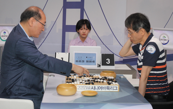 연이은 완봉쇼… 이번엔 '음성 인삼'